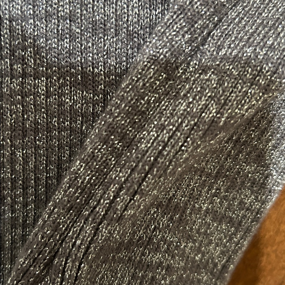 Silver Metallic - Picture 11 of 11